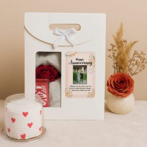 Home aniversary hampers